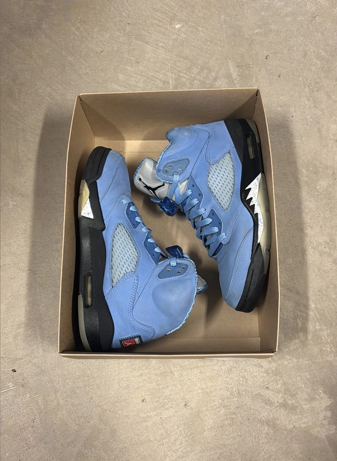 J5 UNIVERSITY BLUE. SIZE 9.5 REP BOX