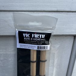 Vic Firth Rute X Light Bundle Sticks 