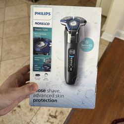 Philips norelco shaver 7200