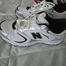 New balance women's shoes size 7.5