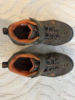 Merrell Kids Hiking Boots Size 11.5US