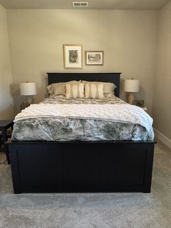 Beautiful Queen Bed by Tradewins