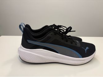 Puma running shoes sz 10.5
