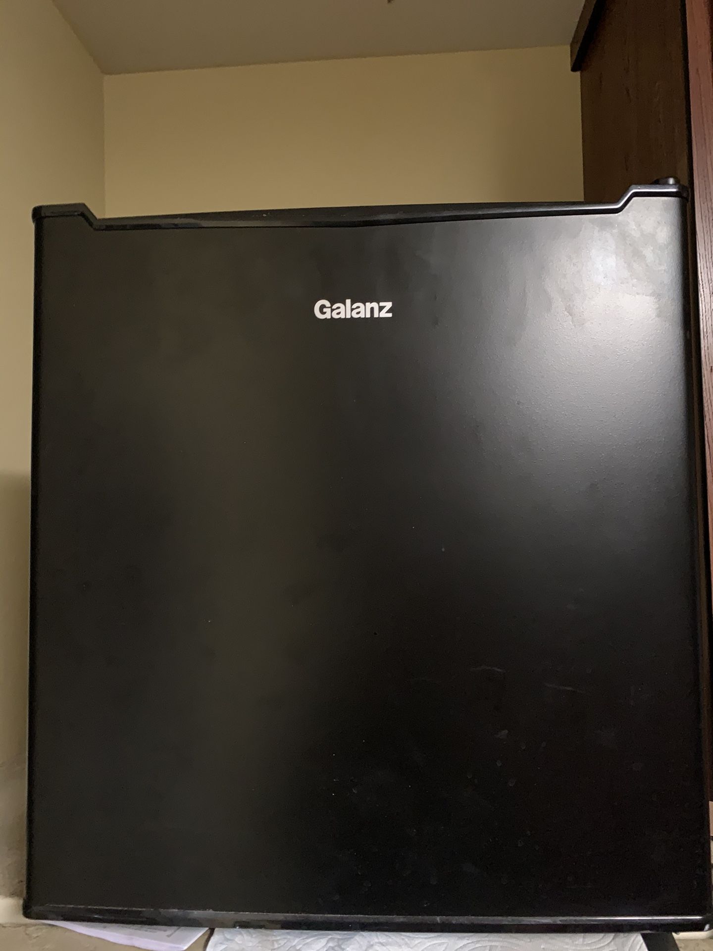 Galanz 1.7 Cu Ft Single Door Mini Fridge GL17BK, Black for Sale in