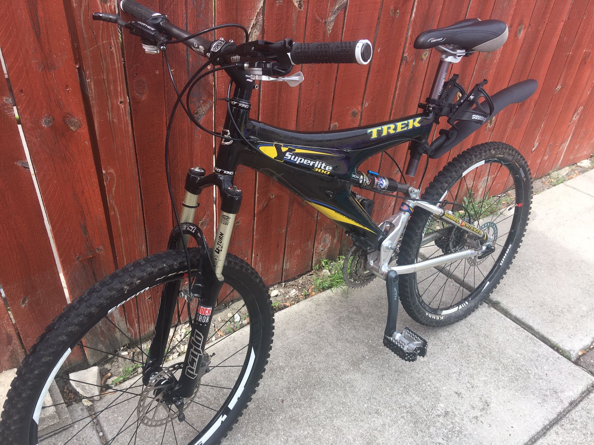 Trek mountain bike carbon fiber super lite 300