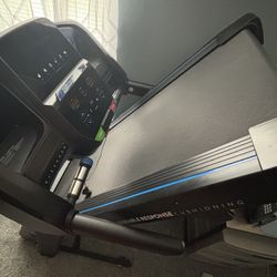 Horizon Fitness treadmill 