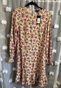 New Look Cream Floral Long Sleeve Ruffle Hem Dress