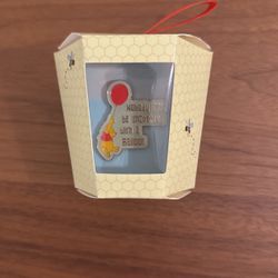 NIB Winnie The Pooh Balloon Holiday Gifting 2020 LR Disney Pin Balloon