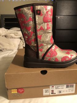 UGG boots kids size 3