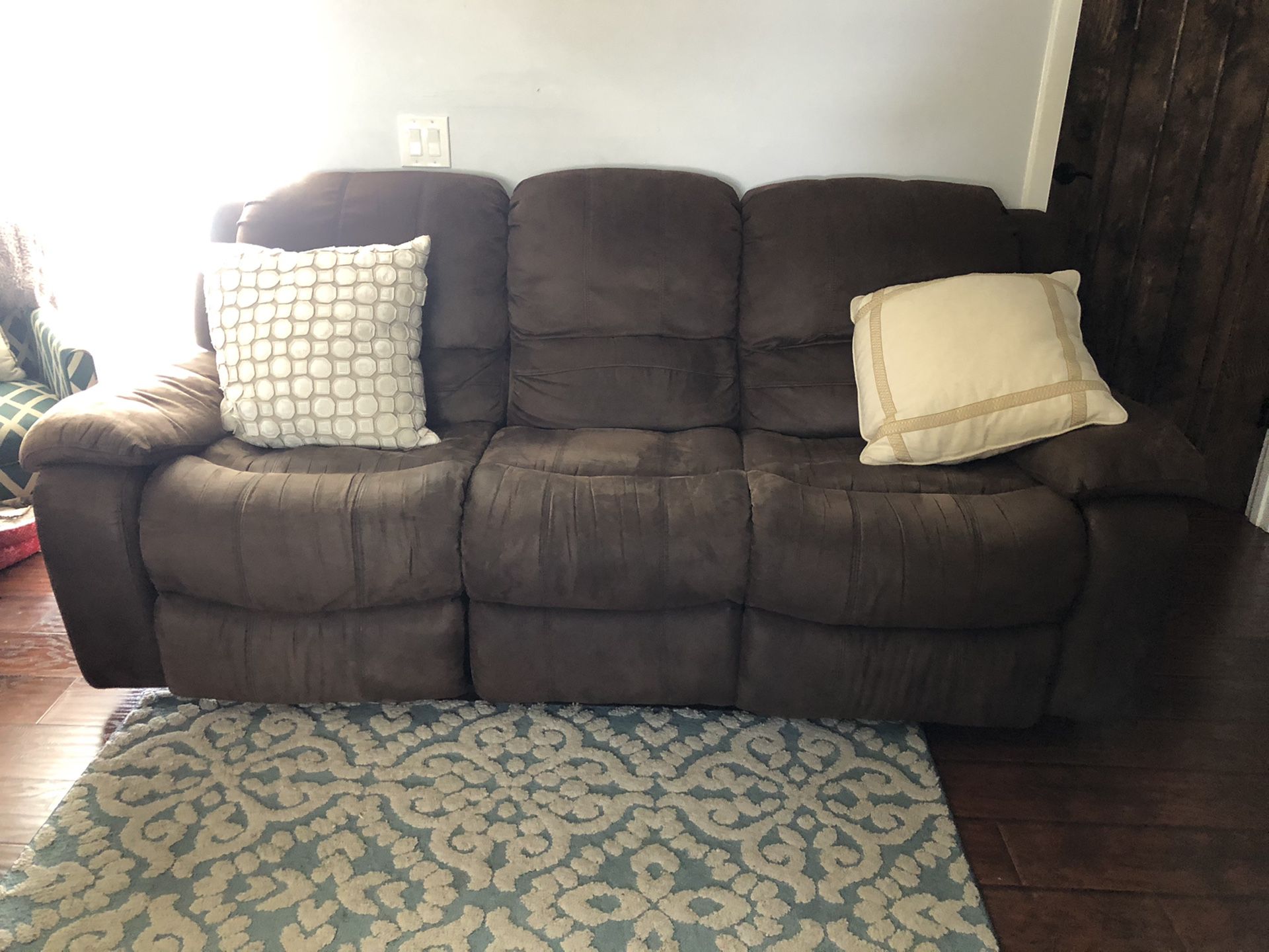 Free microfiber reclining sectional