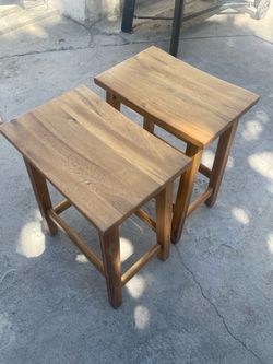 Solid Wood Saddle-Seat Counter Height Bar Stools