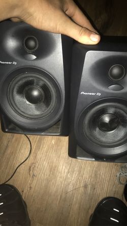 Pioneer DJ speaker