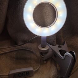 Adjusting Selfie Ring Light