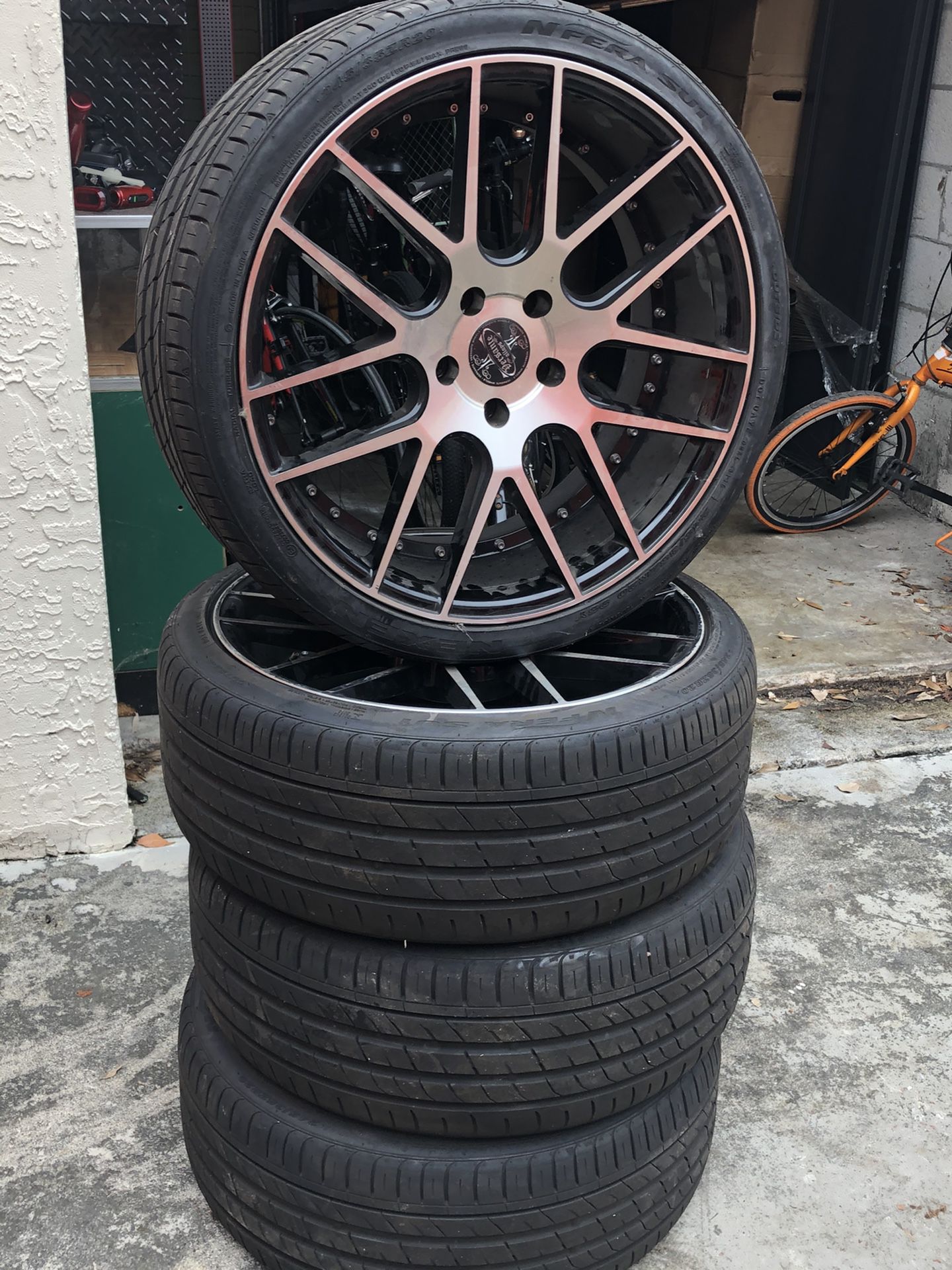 Rim with tires 245/35zr20 95y 5 logs
