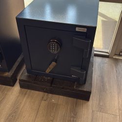 AMERICAN SECURITY SAFE