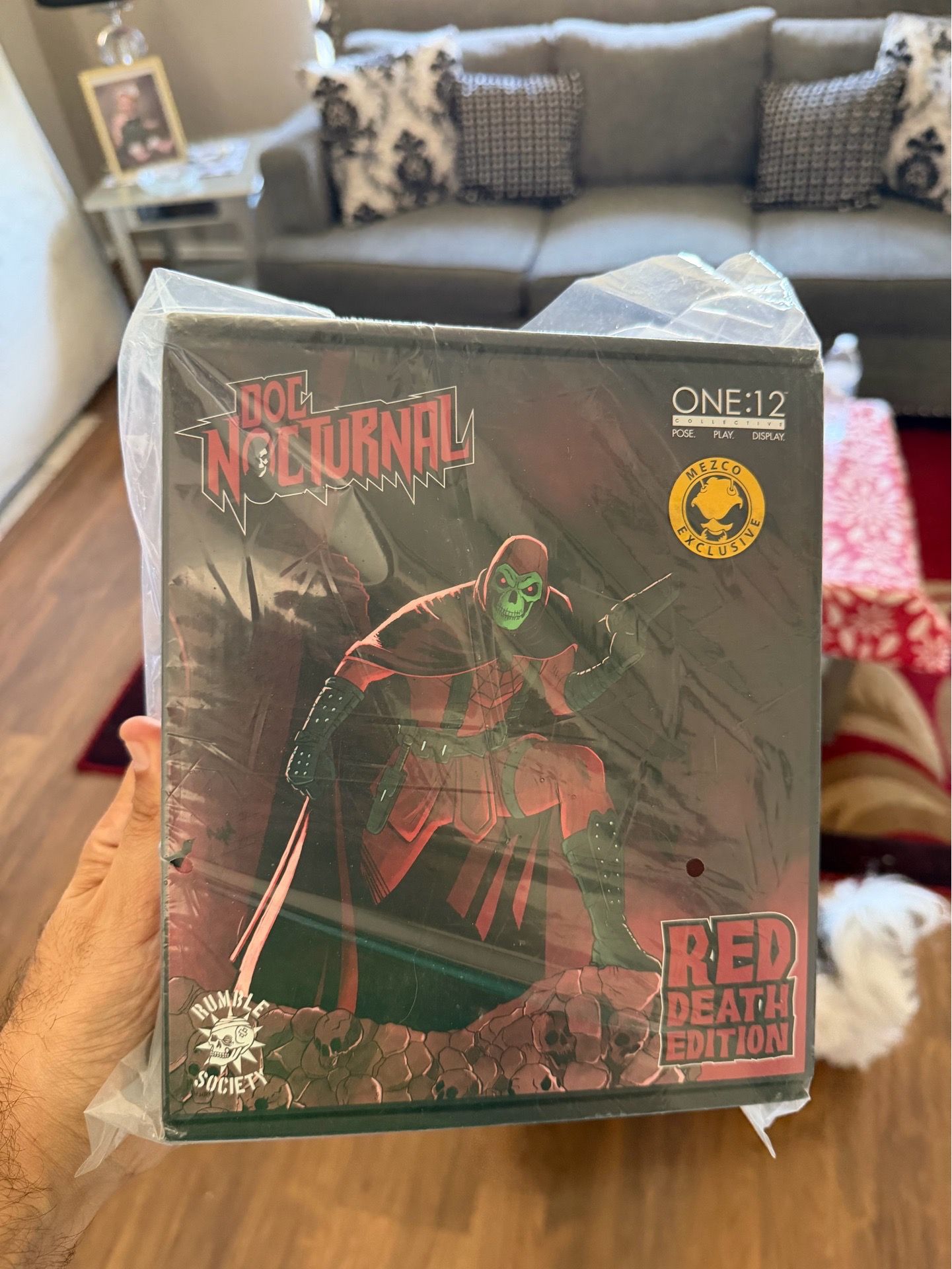 Doc nocturnal mezco one 12 red death new sealed