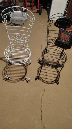 Outdoor plant stands