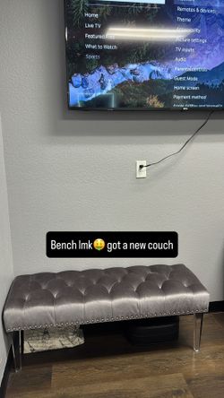 Tufted Bench