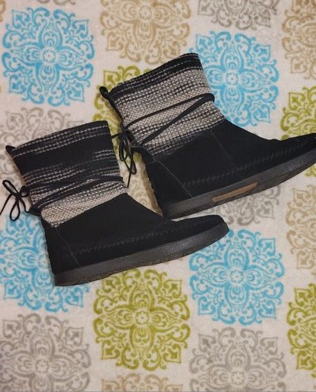 Women's Slip On Boots 