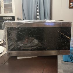 LG Microwave 2.0 Cu Ft