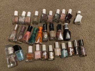 Like New~ 30 Nail Polish Essie Sally Hansen Ella+ Mila