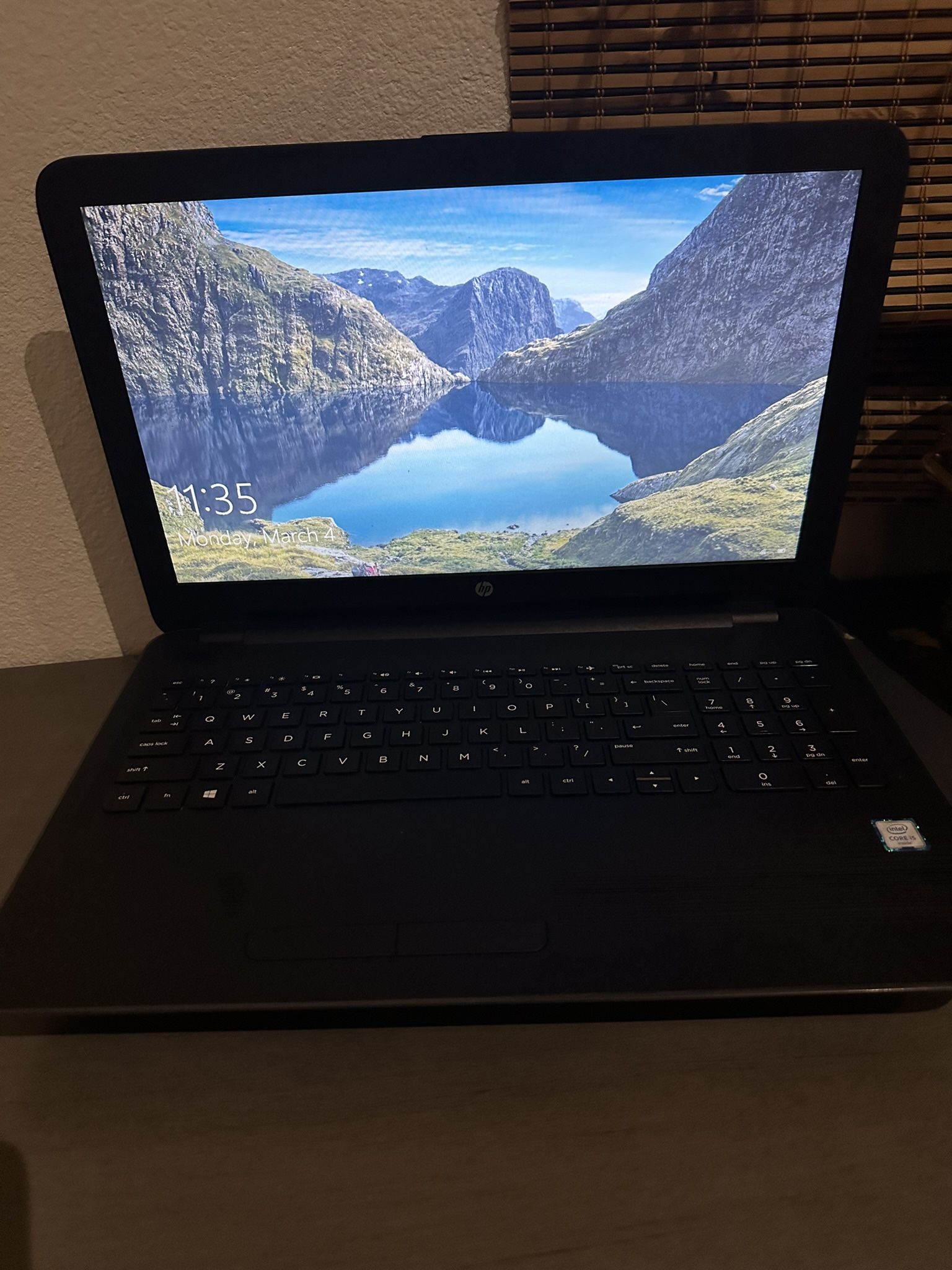 HP 250 G5 Notebook PC 15.5" Intel Core i5-6200U 4GB Ram CPU @ 2.30GHz 2.40 GHz