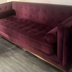 Old style sofa, about 8 foot very luxury