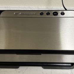 Foodsaver Vacuum Sealer  