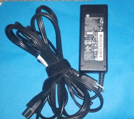 hp 90W AC Power Adapter 