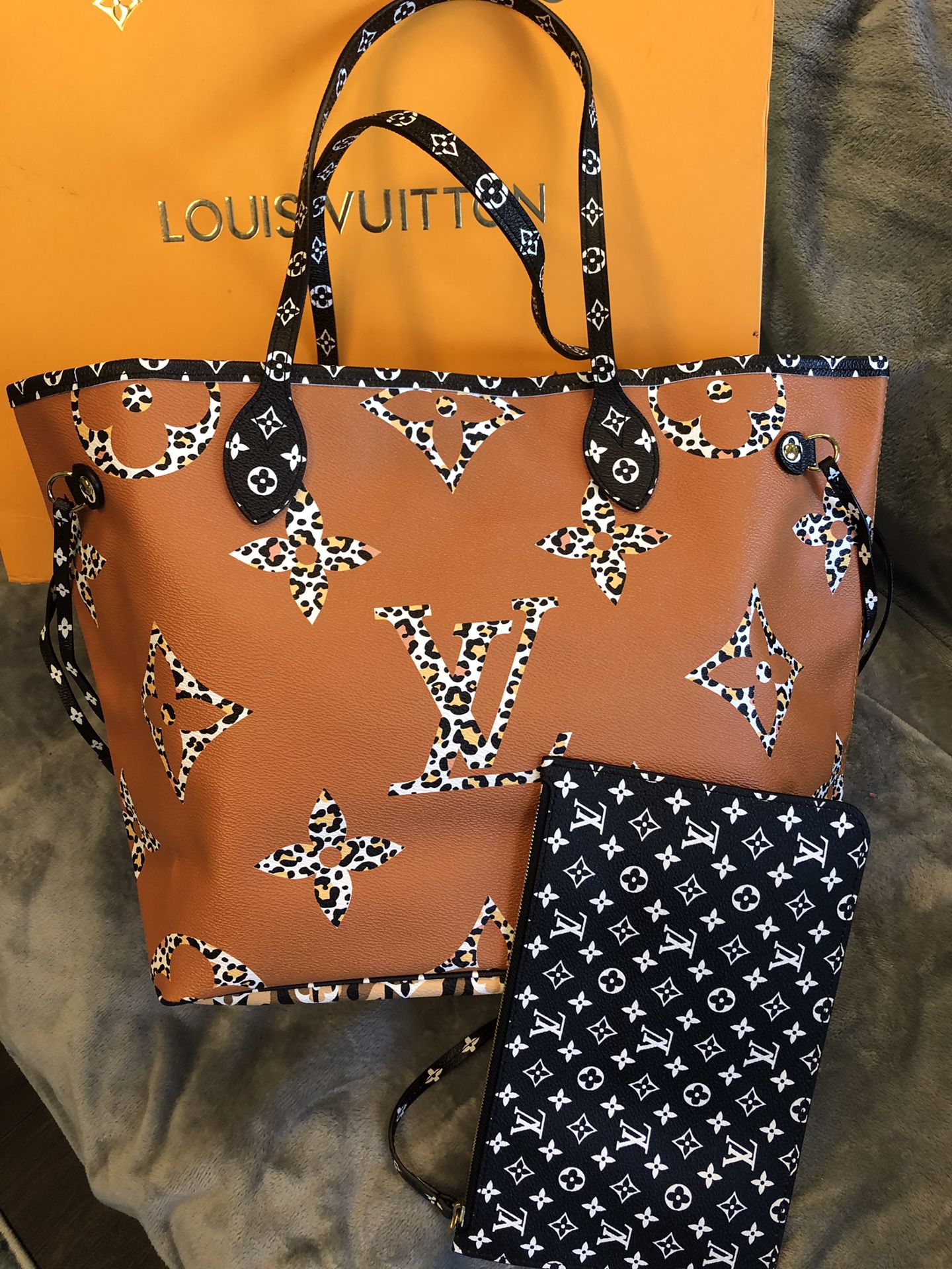 Louis Vuitton Cheetah print Neverfull MM bag