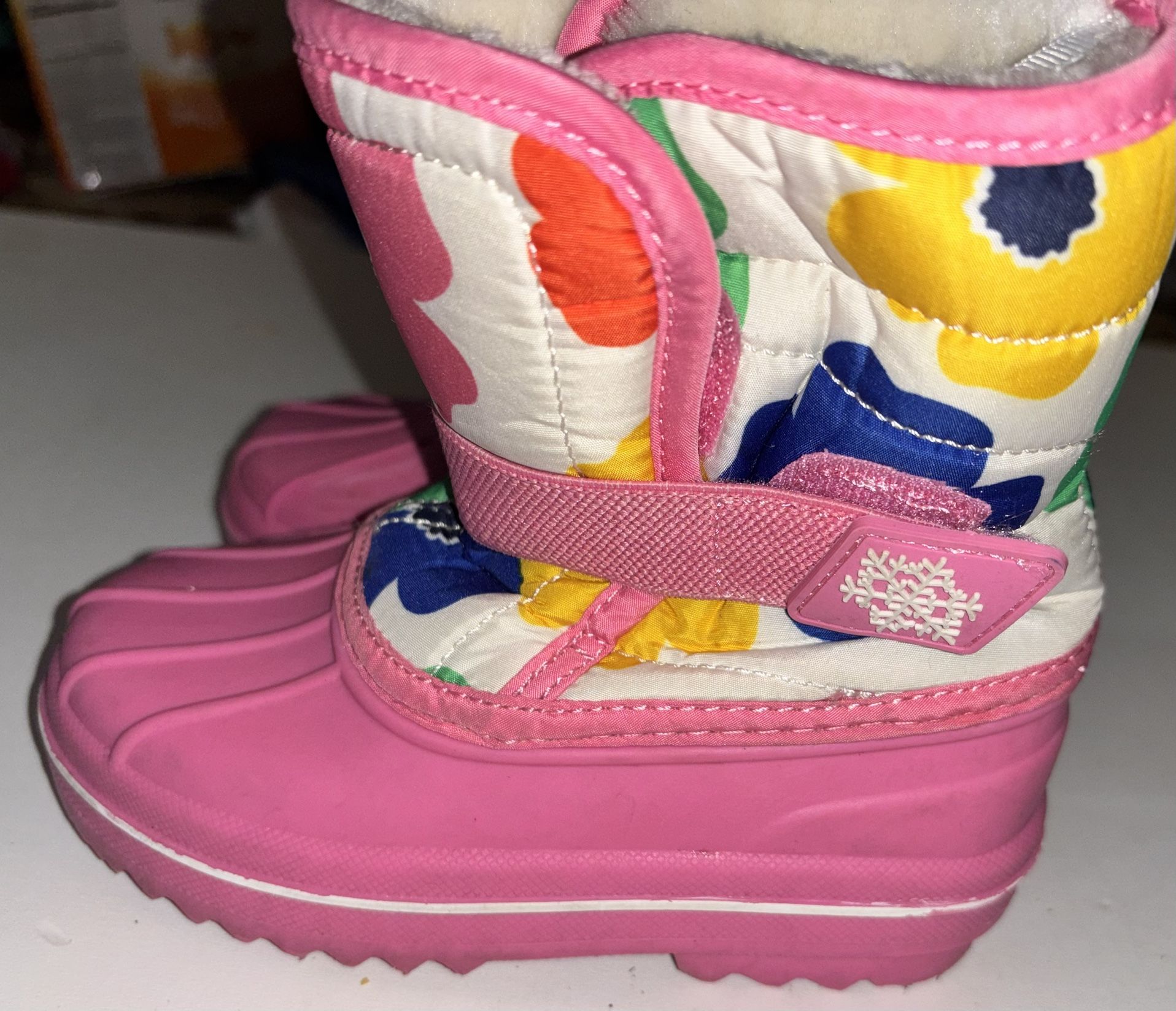 2 Little Girl’s Size 9c Snow Boots