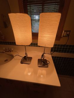 Beautiful set of night lights in great shape!!