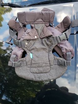 Infantino baby carrier