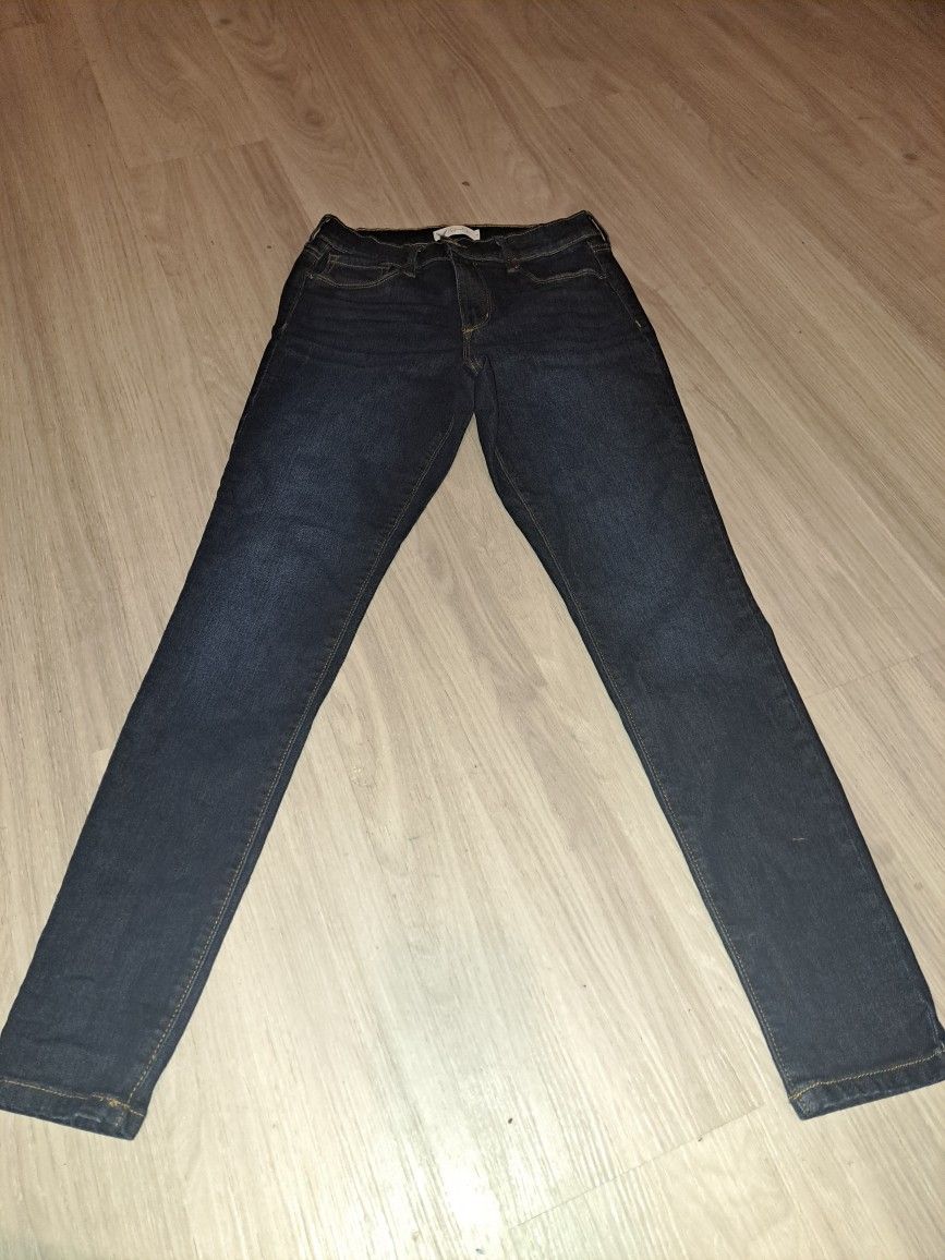 Woman's Clothing