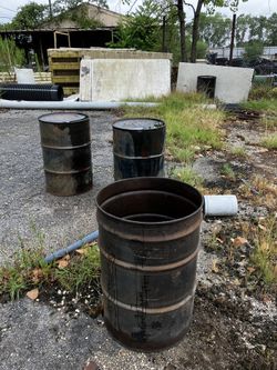 4 Oil Barrels