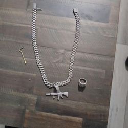 Gun Chain And Ring
