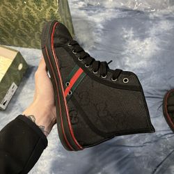 Gucci Mens High Top Sneakers 