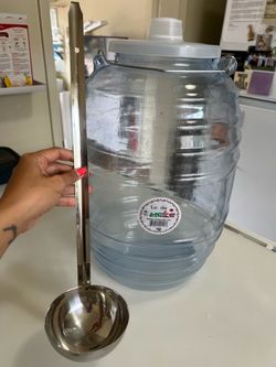 5 Gallon Jug with lid and Laddle / Aqua Fresca