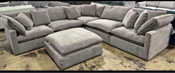 Gray Fabric Sectional Sofa with Ottoman
