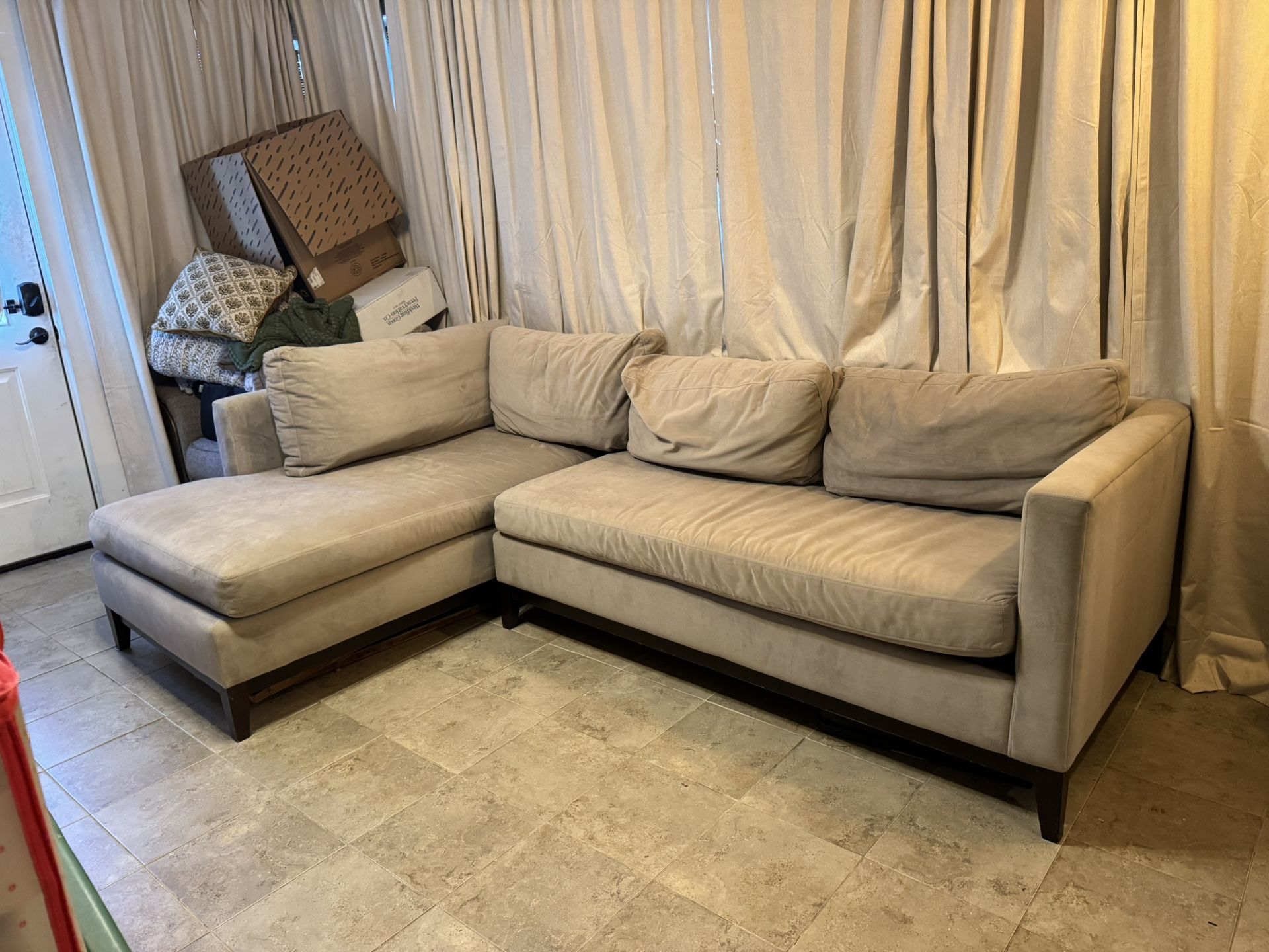 West Elm Blake Sectional Soda (Verona Dove)