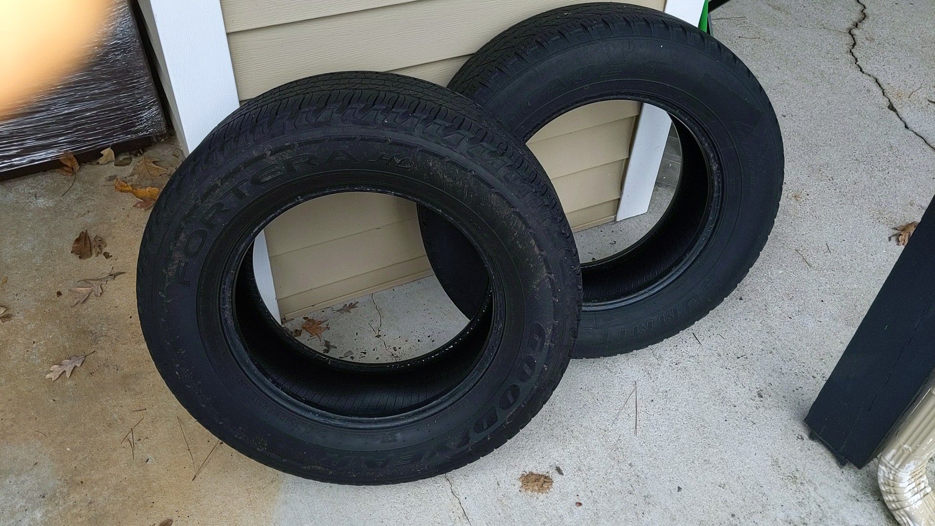 Goodyear Fortera HL/ Cascade Summit(P245/65R17)