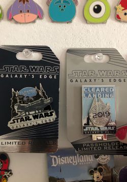 Disneyland Star Wars Galaxys Edge opening day pins