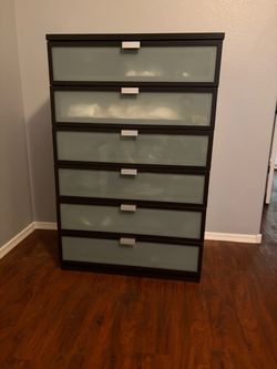 Ikea Dresser Chest of drawers Nightstand
