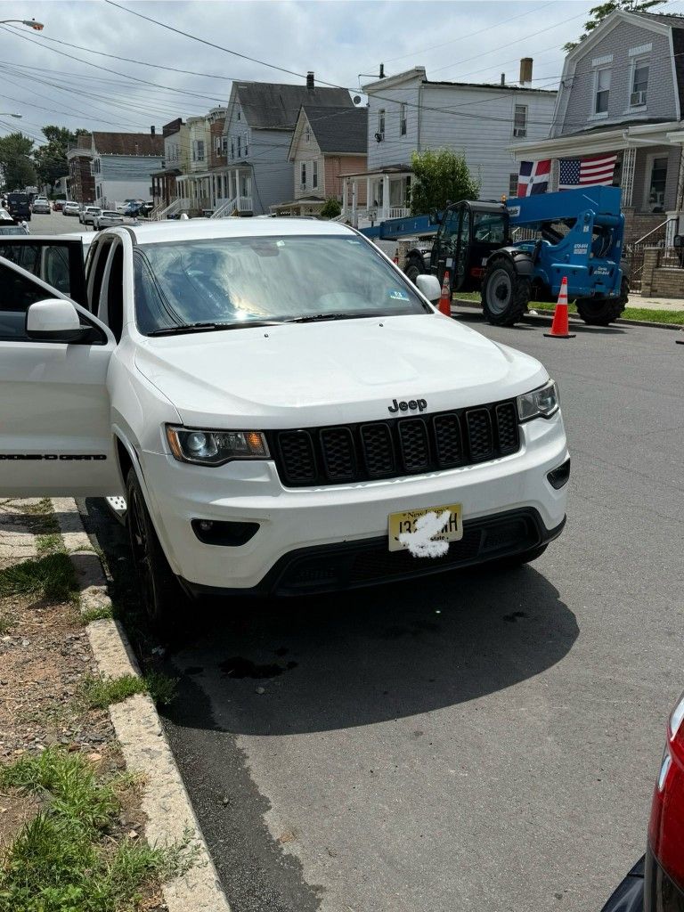 2017 Jeep Grand Cherokee