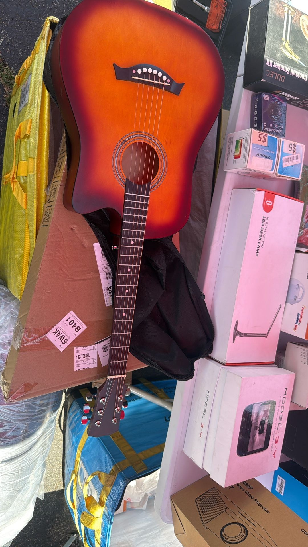 Guitar New