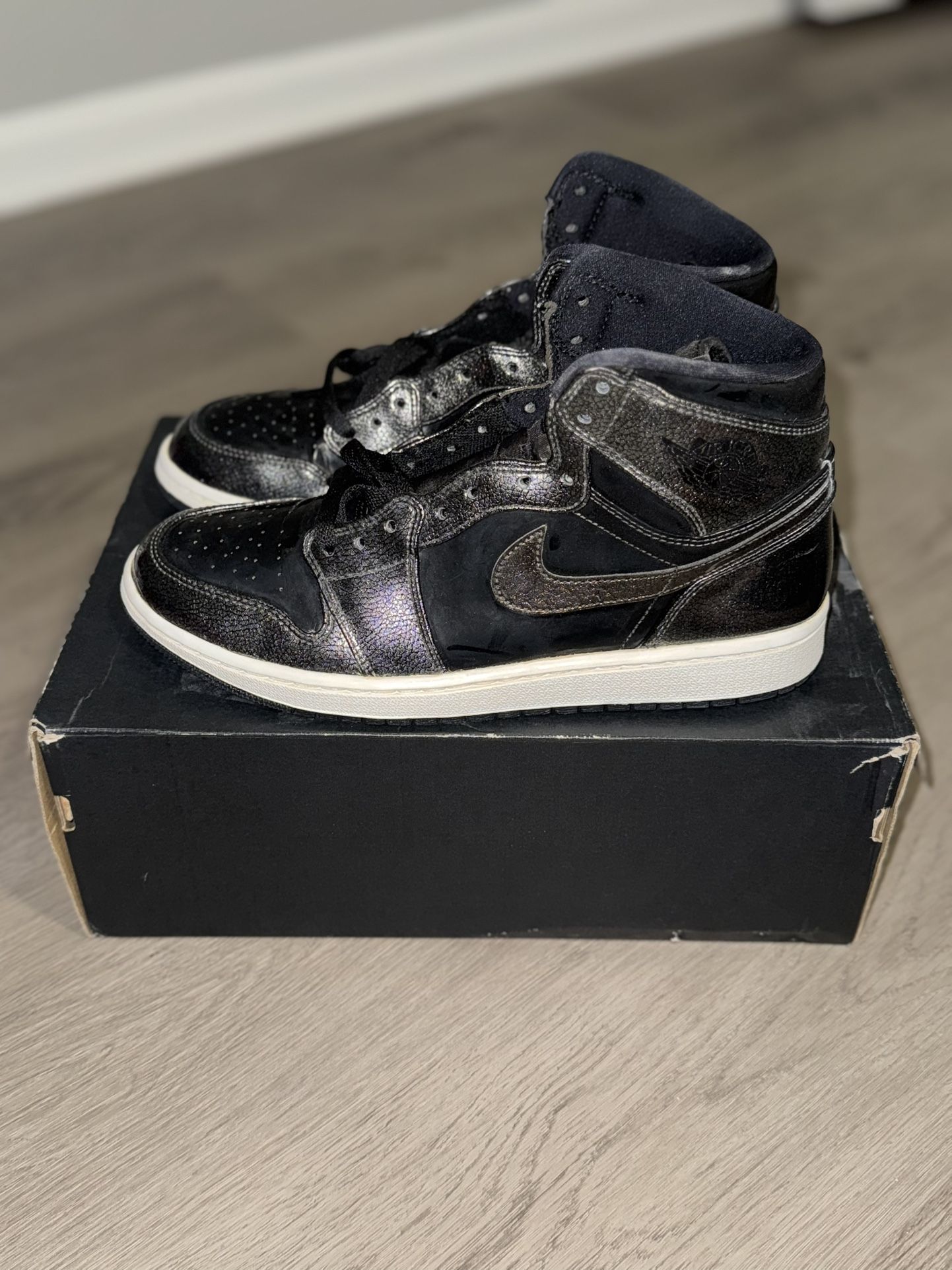 Black Metallic Jordan 1s Size 9.5