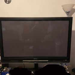 55” Hitachi Plasma Tv 