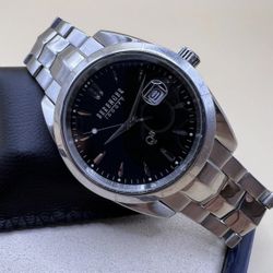 Berenger Q3 Men’s Divers Quartz Watch Black Dial with Stainless Steel Bracelet.