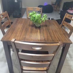 Kitchen Table 