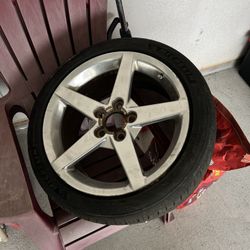 Single 18’ Corvette Wheel